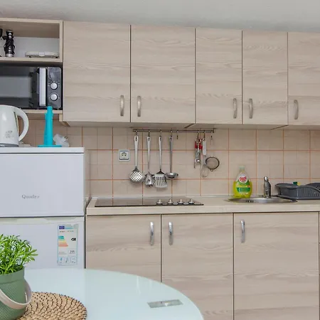 Lovely Courtyard * 维尔