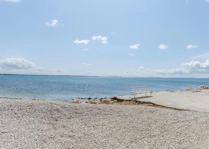 דירה Lovely Courtyard