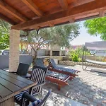 Lovely Courtyard *